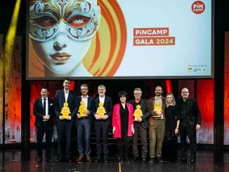 Die Gewinner des ADAC Camping Awards 2024 auf der Bühne